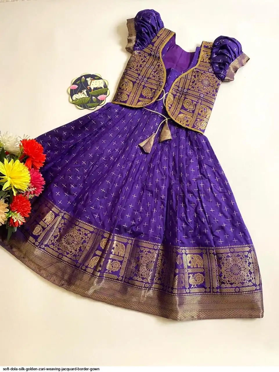 SOFT DOLA SILK GOLDEN ZARI WEAVING JACQUARD BORDER GOWN C