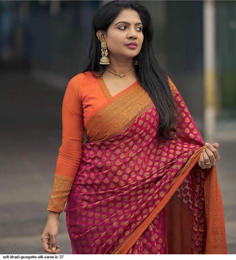 Beautiful Khadi Silk Saree With Blouse Piece