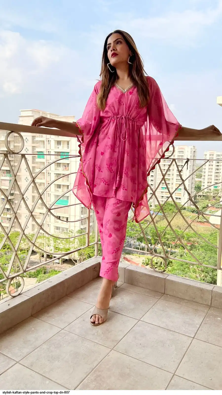 STYLISH KAFTAN STYLE PANTS AND CROP TOP DN 807