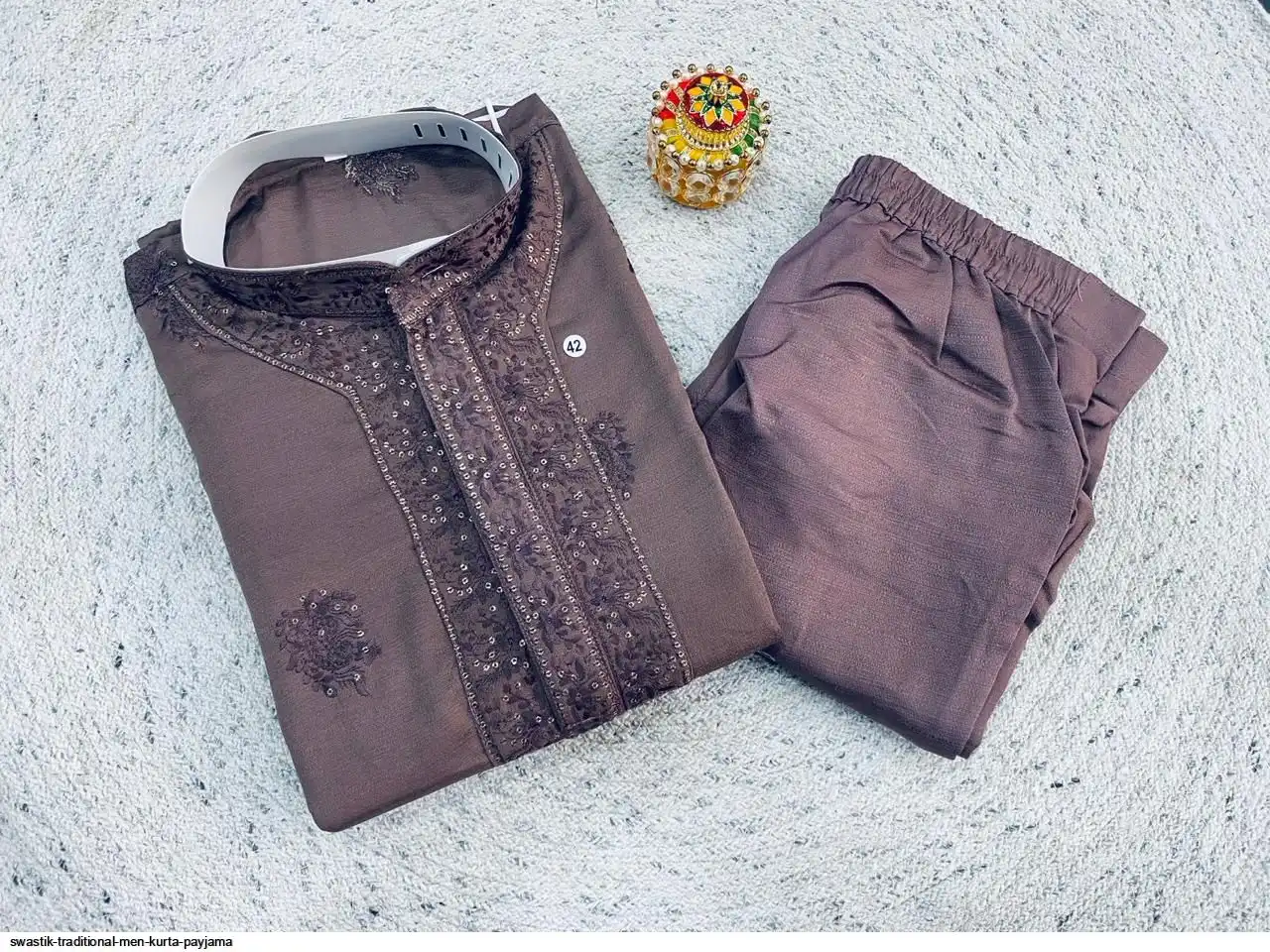 SWASTIK TRADITIONAL MEN KURTA PAYJAMA H