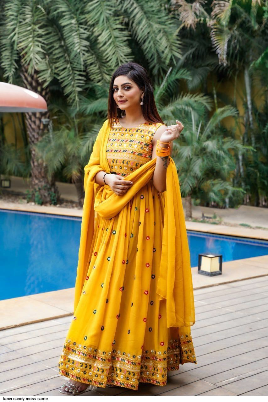 Tanvi Candy Moss saree