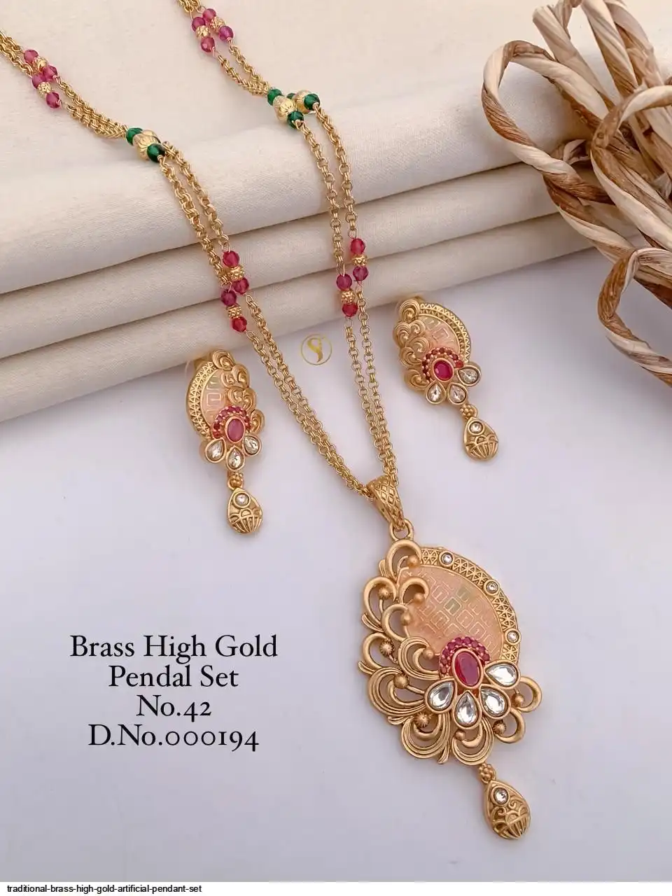 TRADITIONAL BRASS HIGH GOLD ARTIFICIAL PENDANT SET H