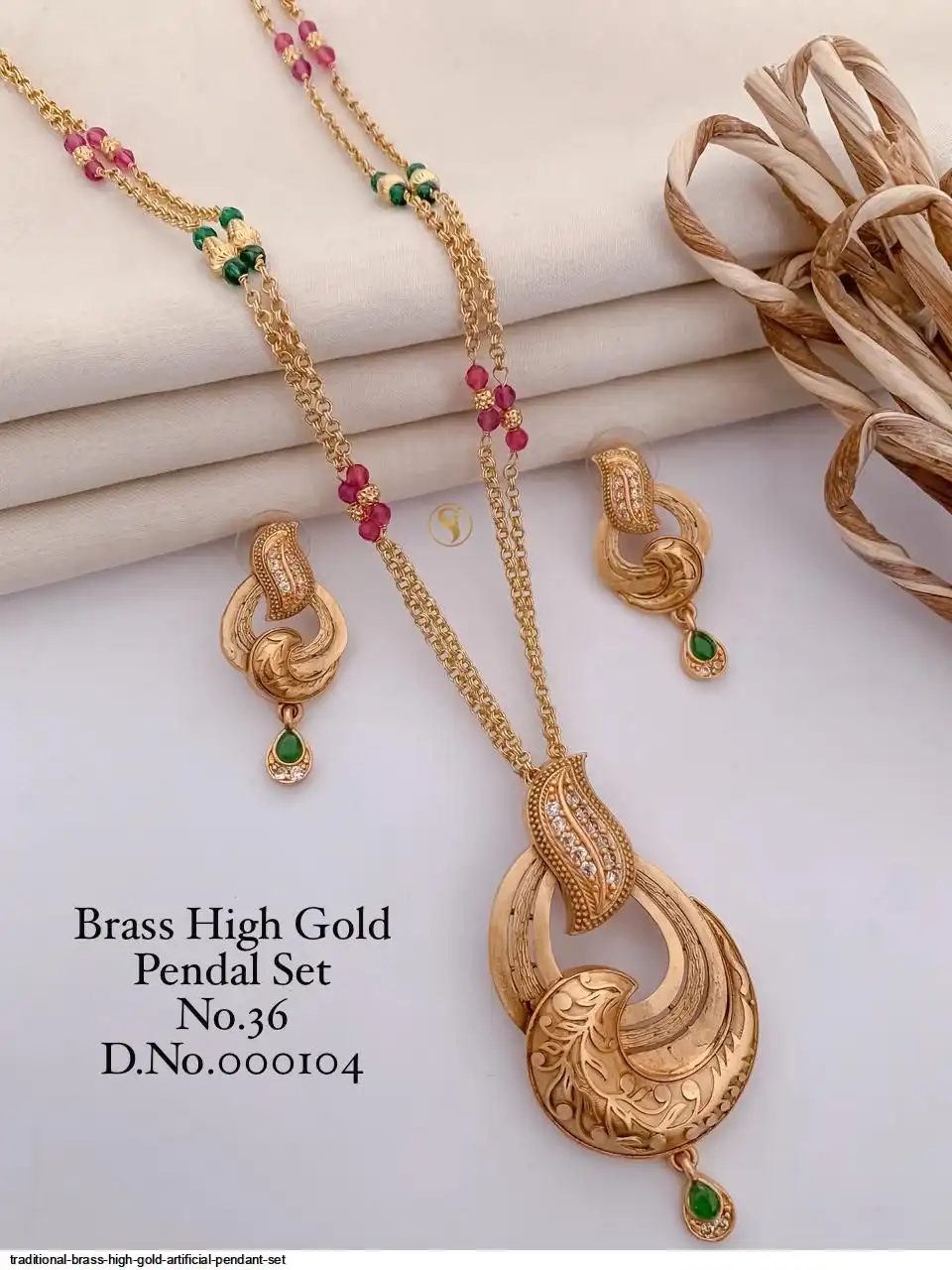 TRADITIONAL BRASS HIGH GOLD ARTIFICIAL PENDANT SET A
