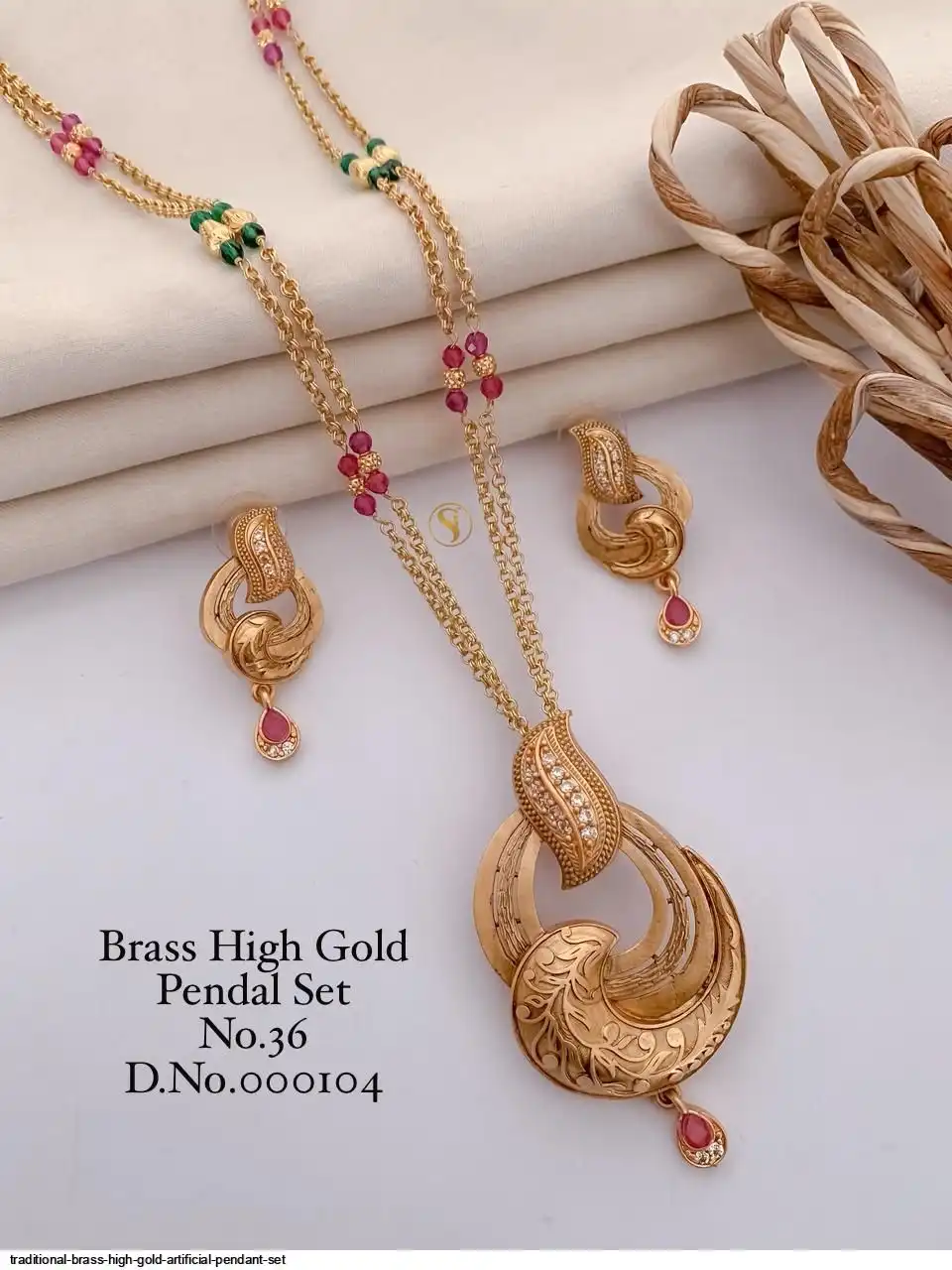 TRADITIONAL BRASS HIGH GOLD ARTIFICIAL PENDANT SET B