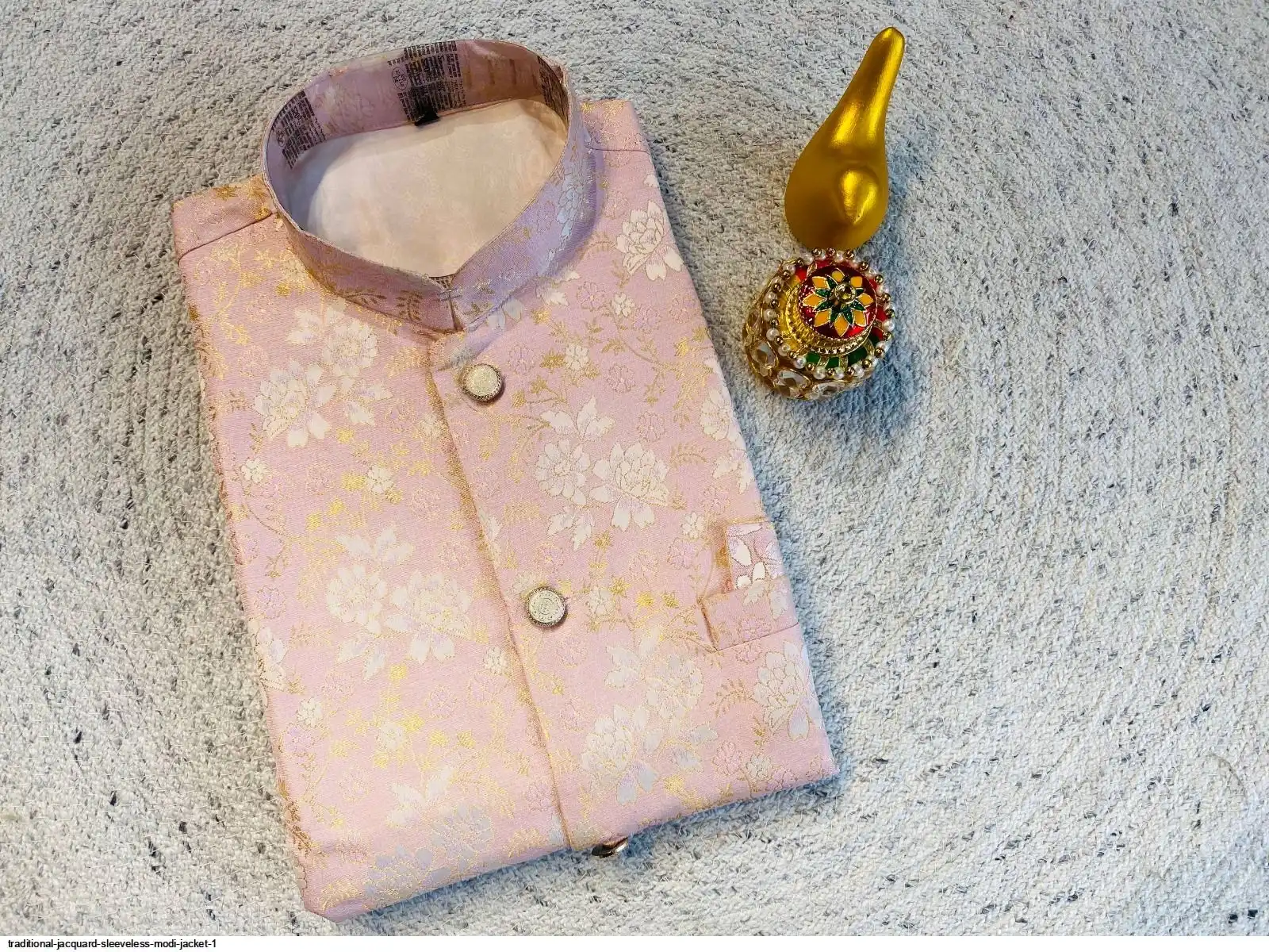 TRADITIONAL JACQUARD SLEEVELESS MODI JACKET 1 C