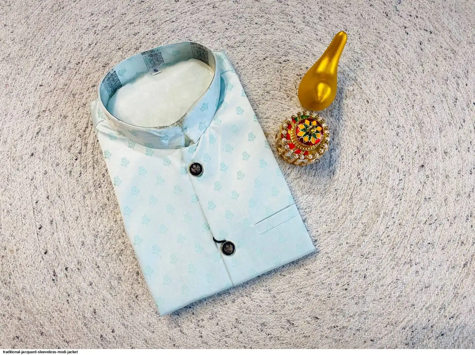 TRADITIONAL JACQUARD SLEEVELESS MODI JACKET C