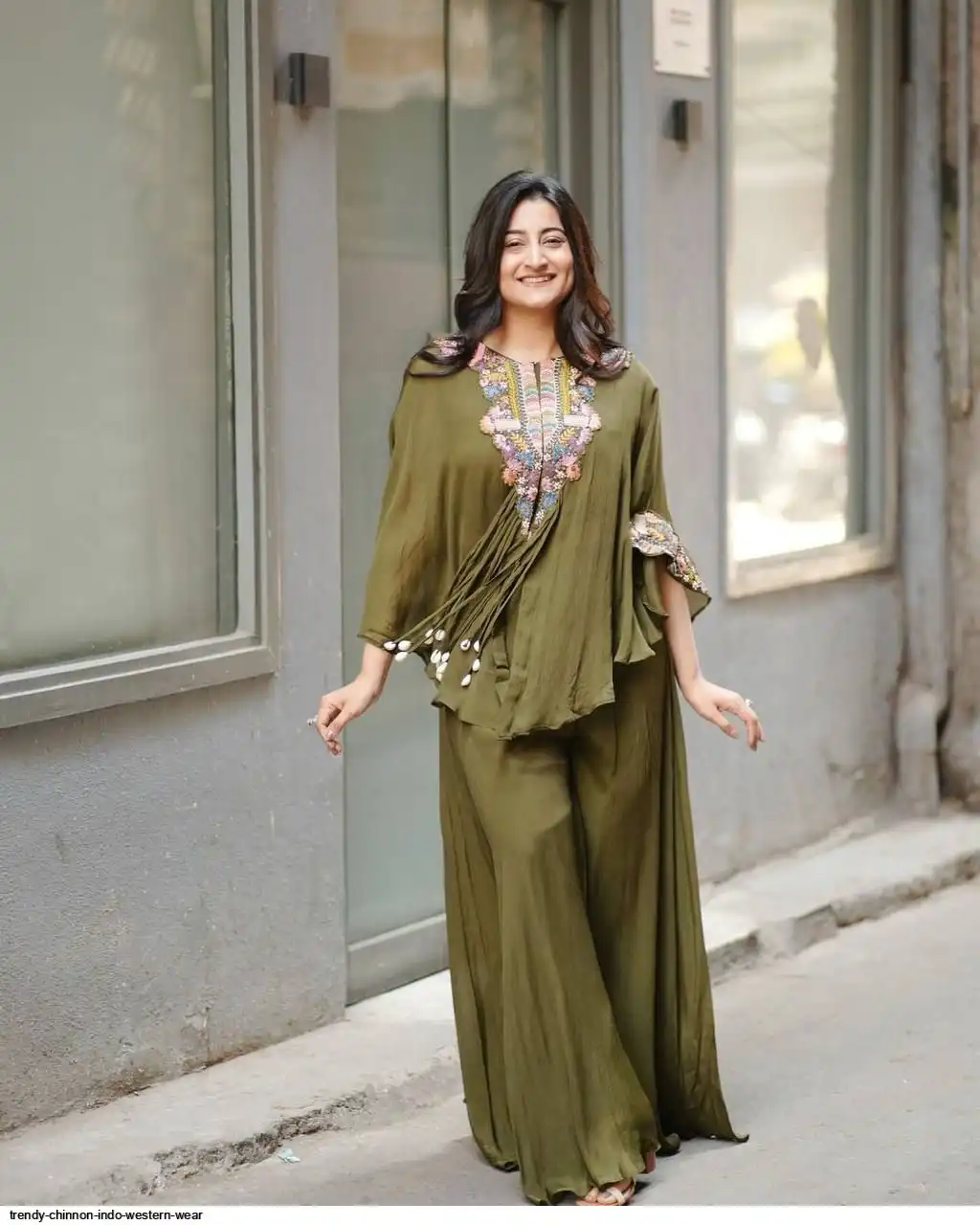 TRENDY CHINNON INDO WESTERN WEAR B