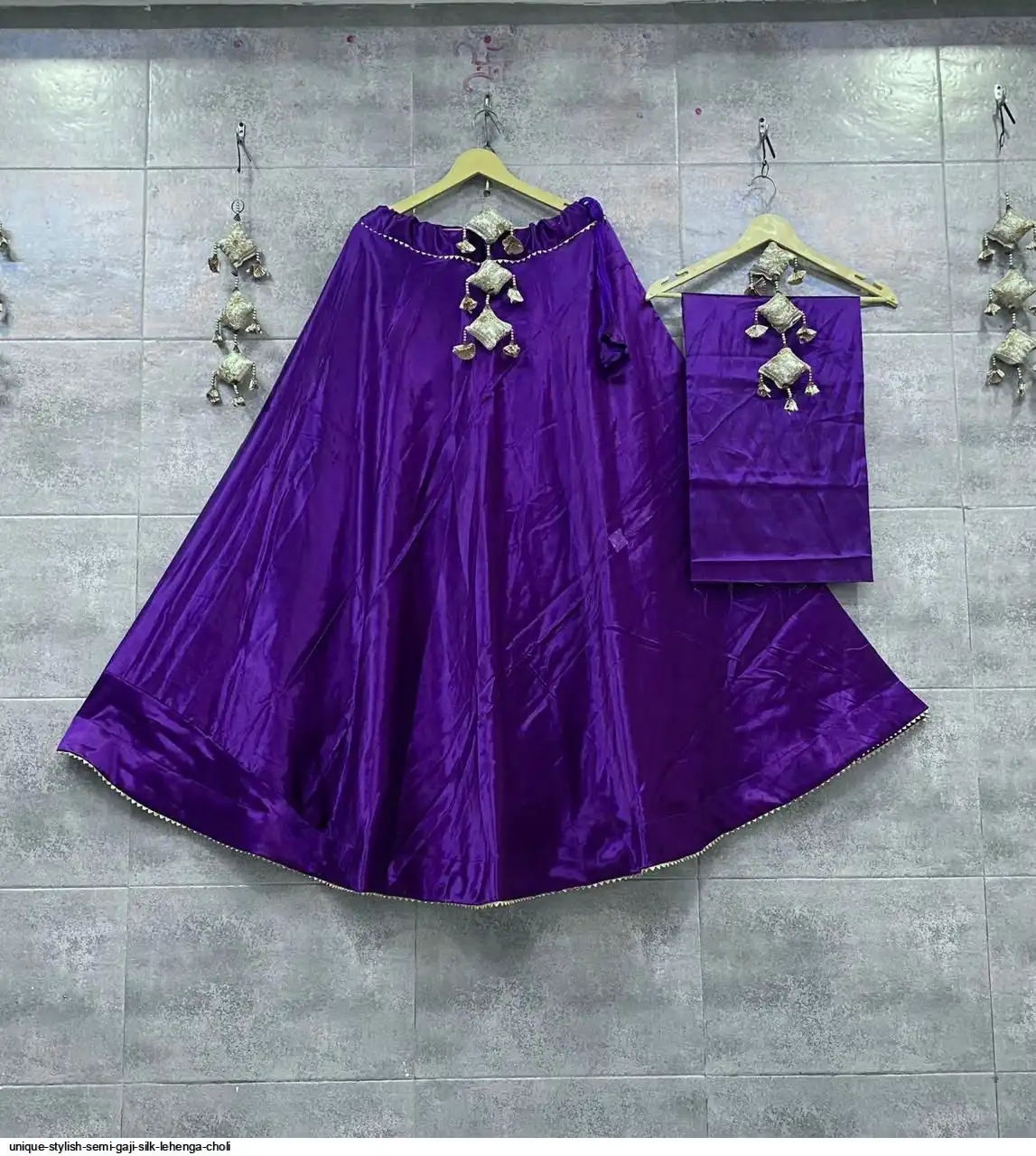 UNIQUE STYLISH SEMI GAJI SILK LEHENGA CHOLI 4
