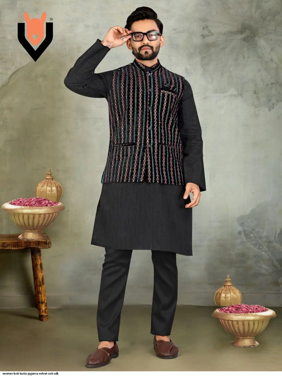 VENMER KOTI KURTA PYJAMA VELVET COTI SILK 3