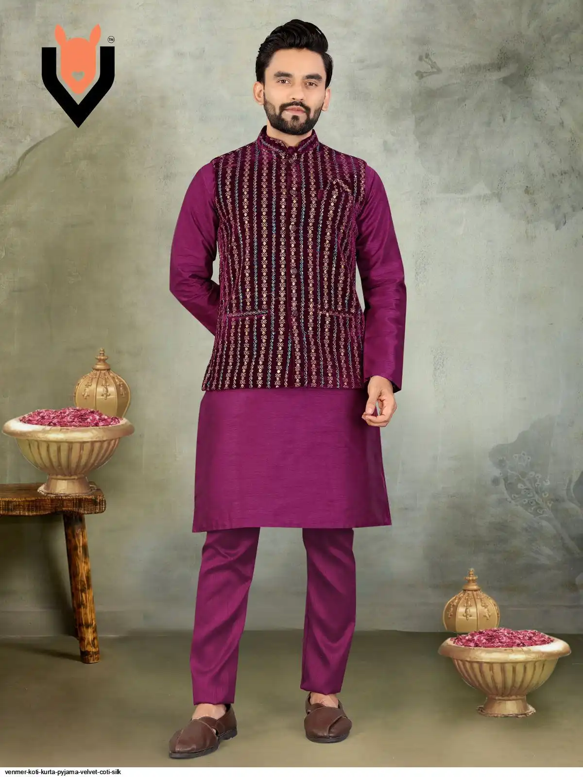 VENMER KOTI KURTA PYJAMA VELVET COTI SILK 4