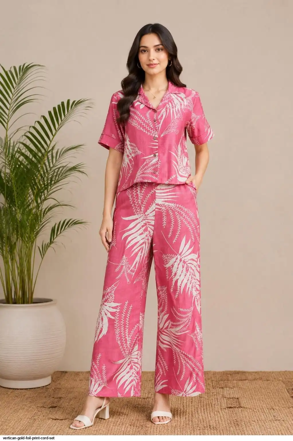 VERTICAN GOLD FOIL PRINT CORD SET B