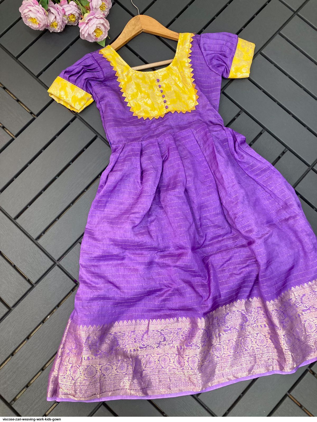 Chiku Chiku Color Weaving Zari Work Silk Gown