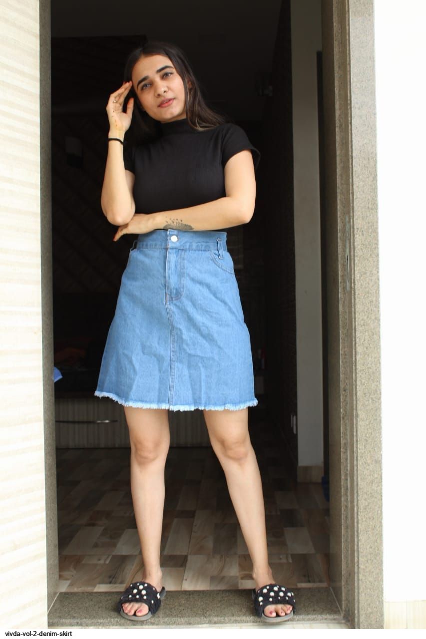 denim skirt size 28