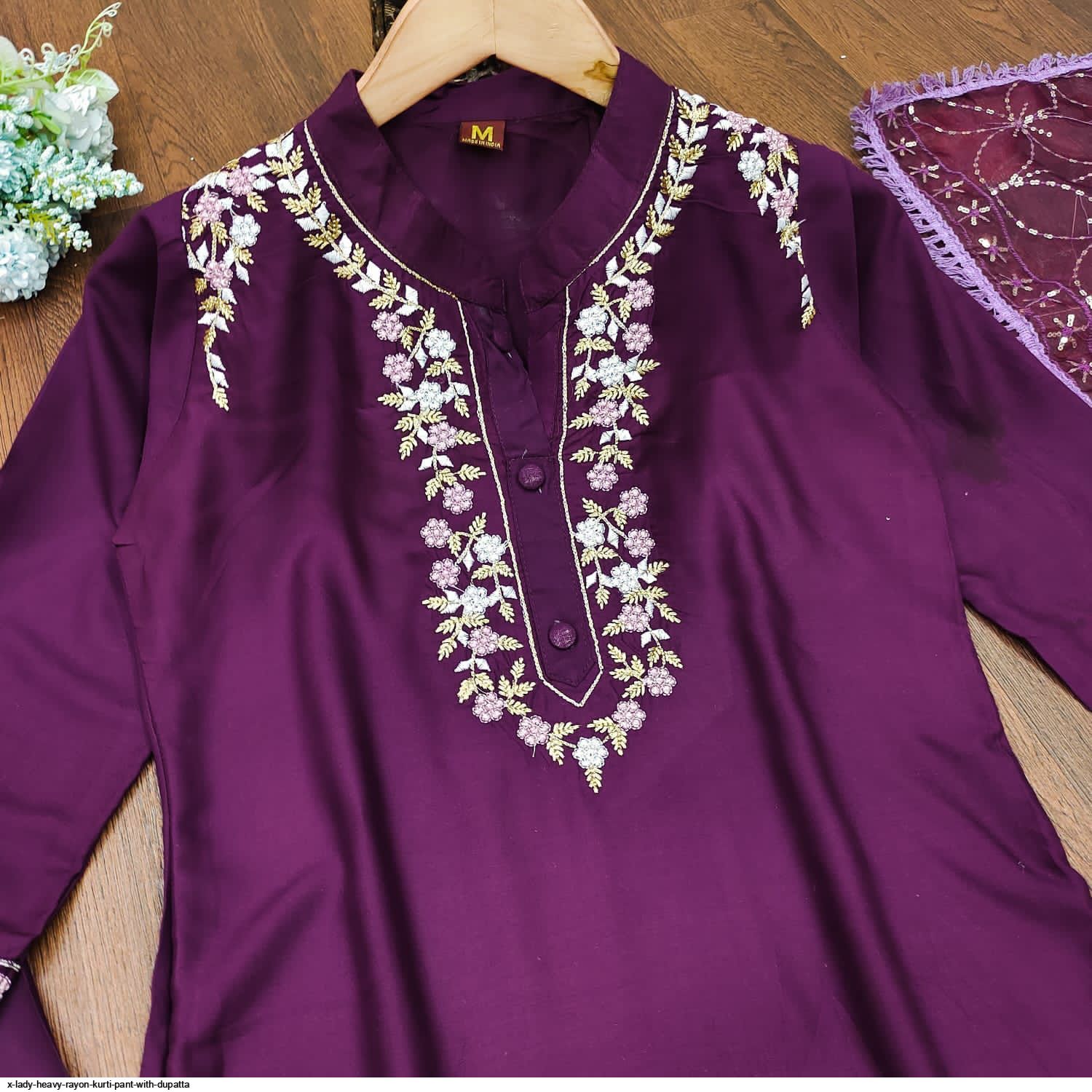 Women Rayon Black Kurta Comfort Pant Dupatta